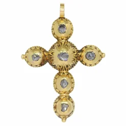 La croix en diamant Ciselé : un joyau unique de l'art baroque