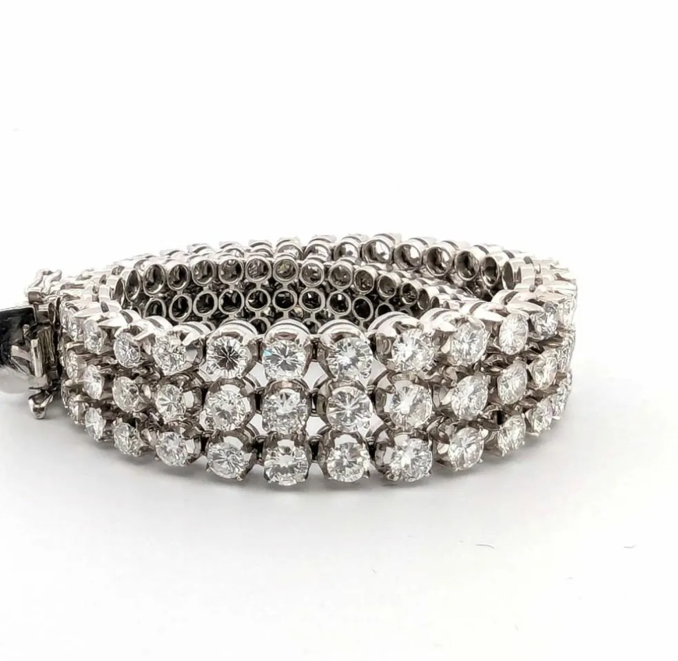 Magnifique bracelet en or massif 18 carats avec diamants