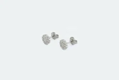 Marguerites en or blanc avec diamants