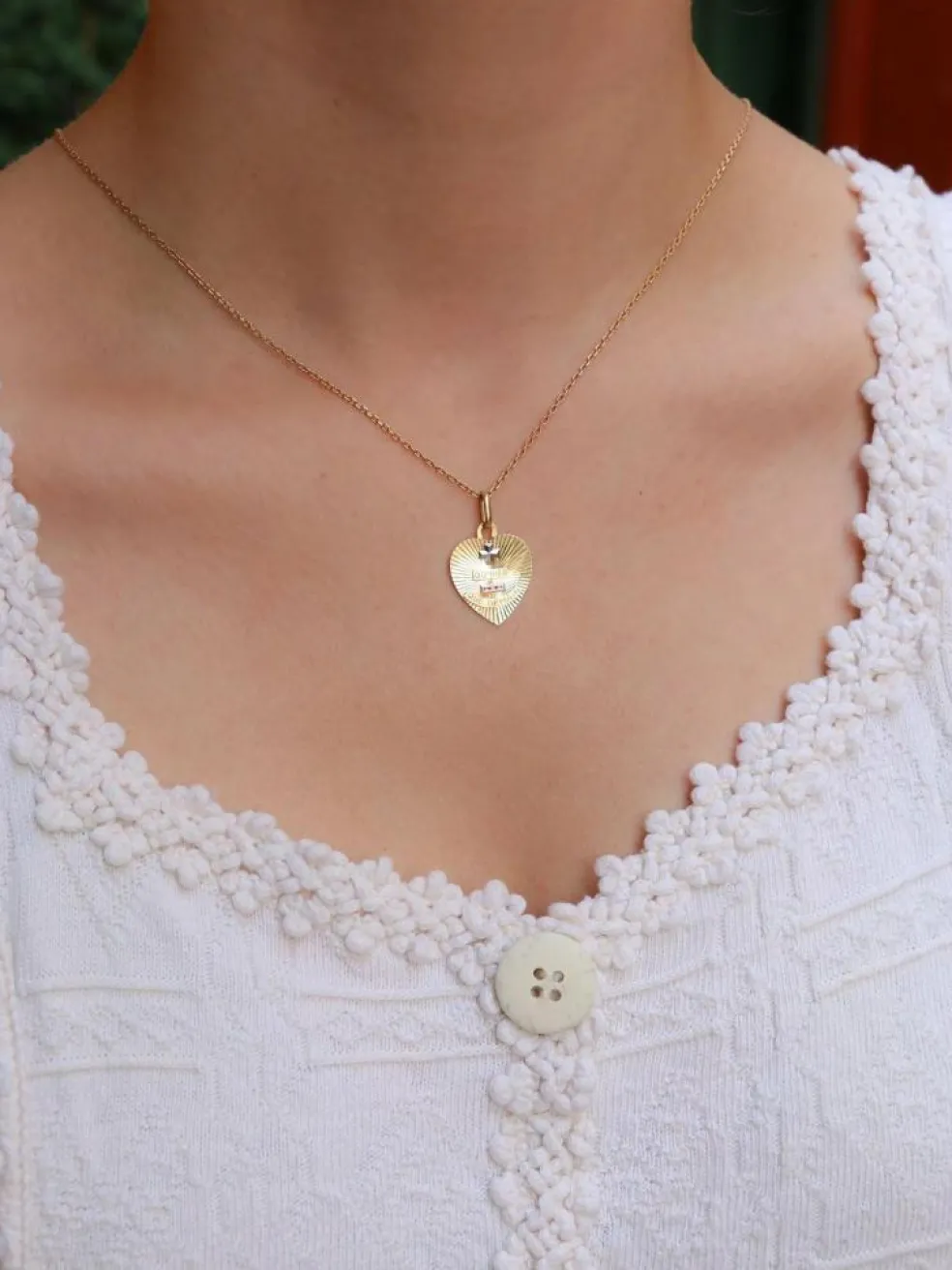 Médaille amour Augis coeur Plus qu'hier moins que demain or jaune rubis