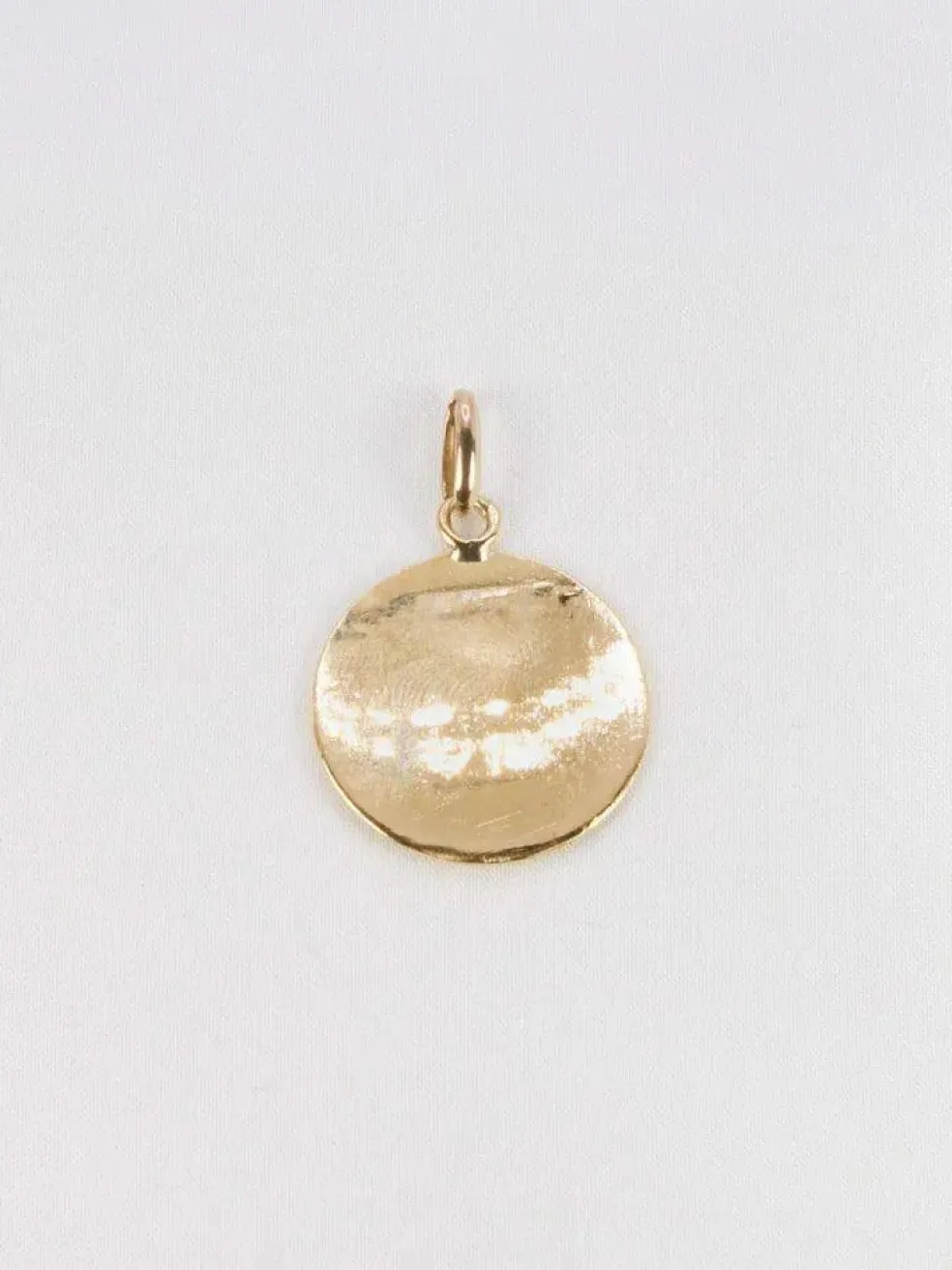 Médaille amour Augis ronde Plus qu'hier moins que demain or jaune diamant rubis