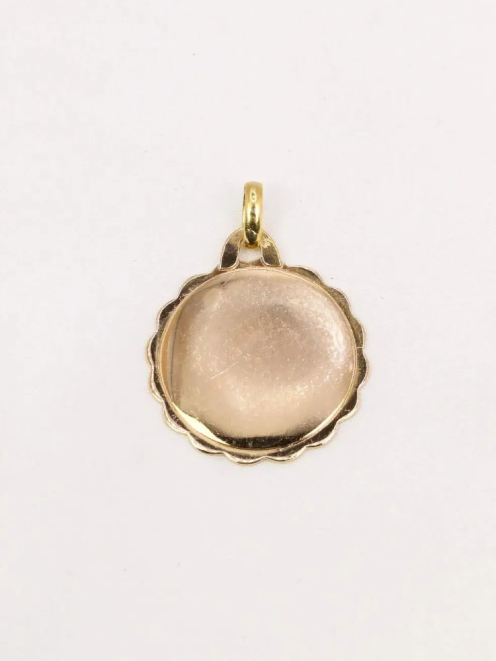Médaille amour Augis ronde Plus qu'hier moins que demain or jaune rubis