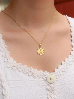 Médaille amour AUGIS ronde Plus qu'hier moins que demain or jaune diamant rubis