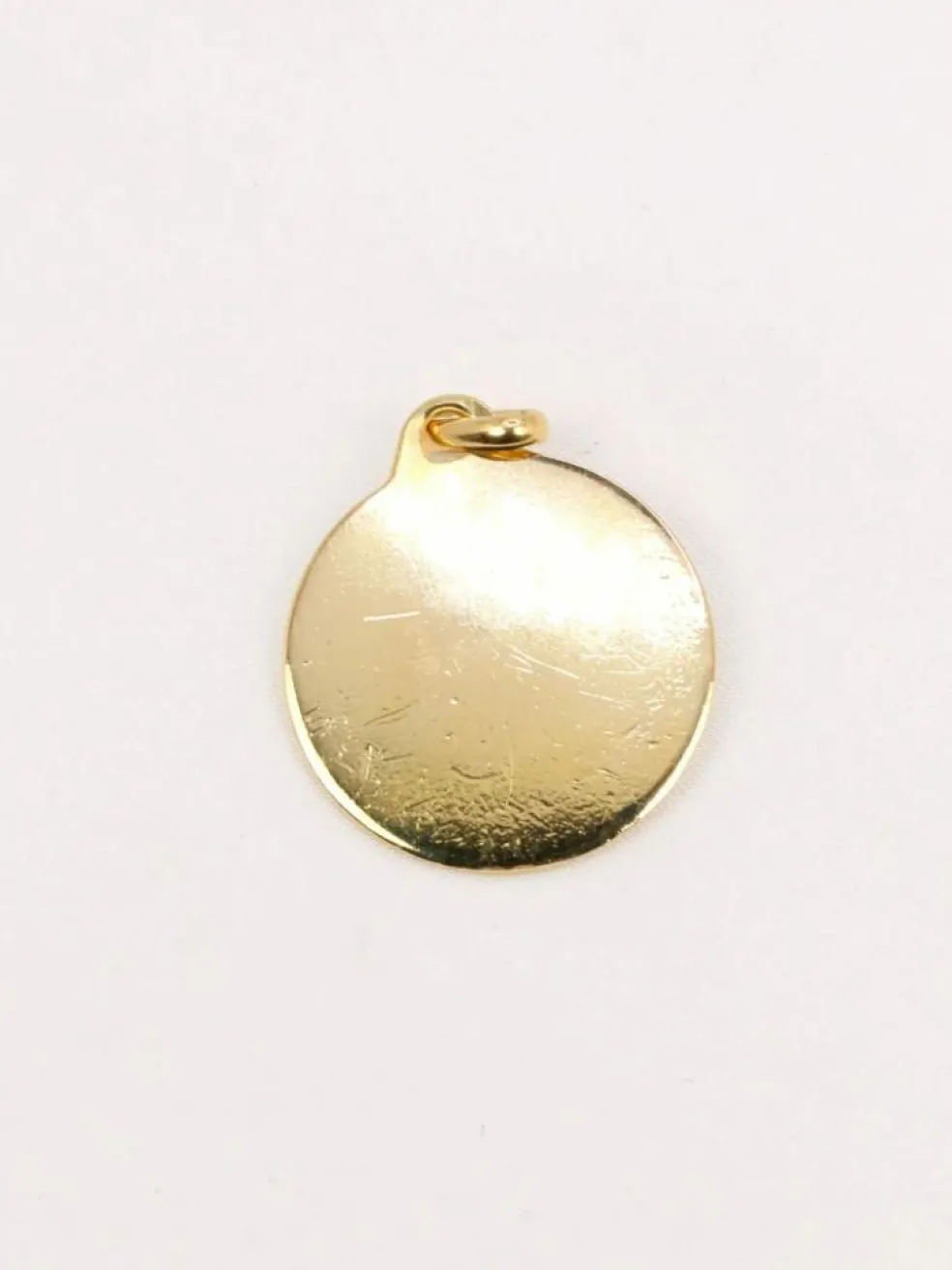 Médaille amour Augis ronde Plus qu'hier moins que demain or jaune diamant rubis