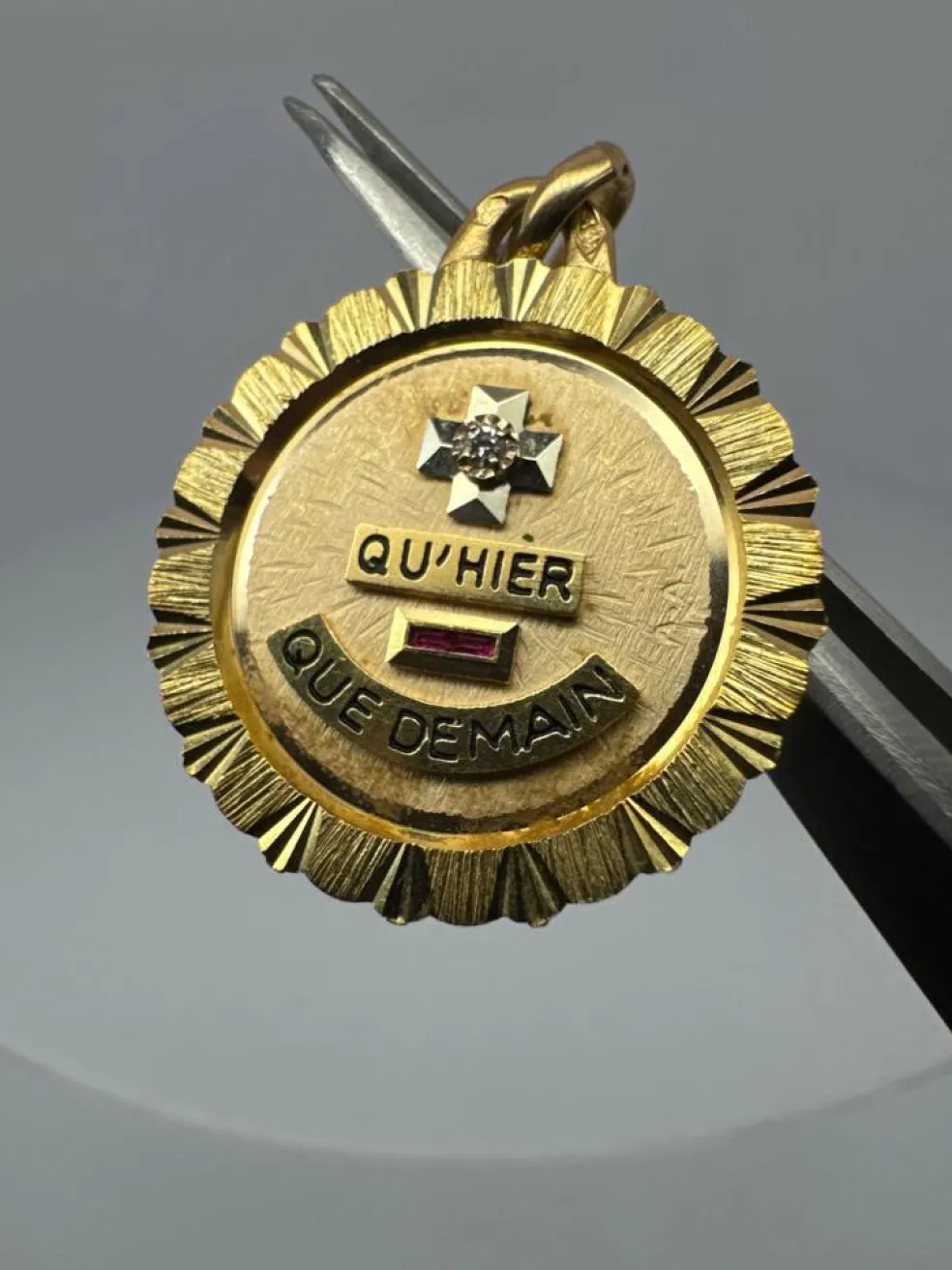 Médaille Amour Or Jaune 18k & Diamant