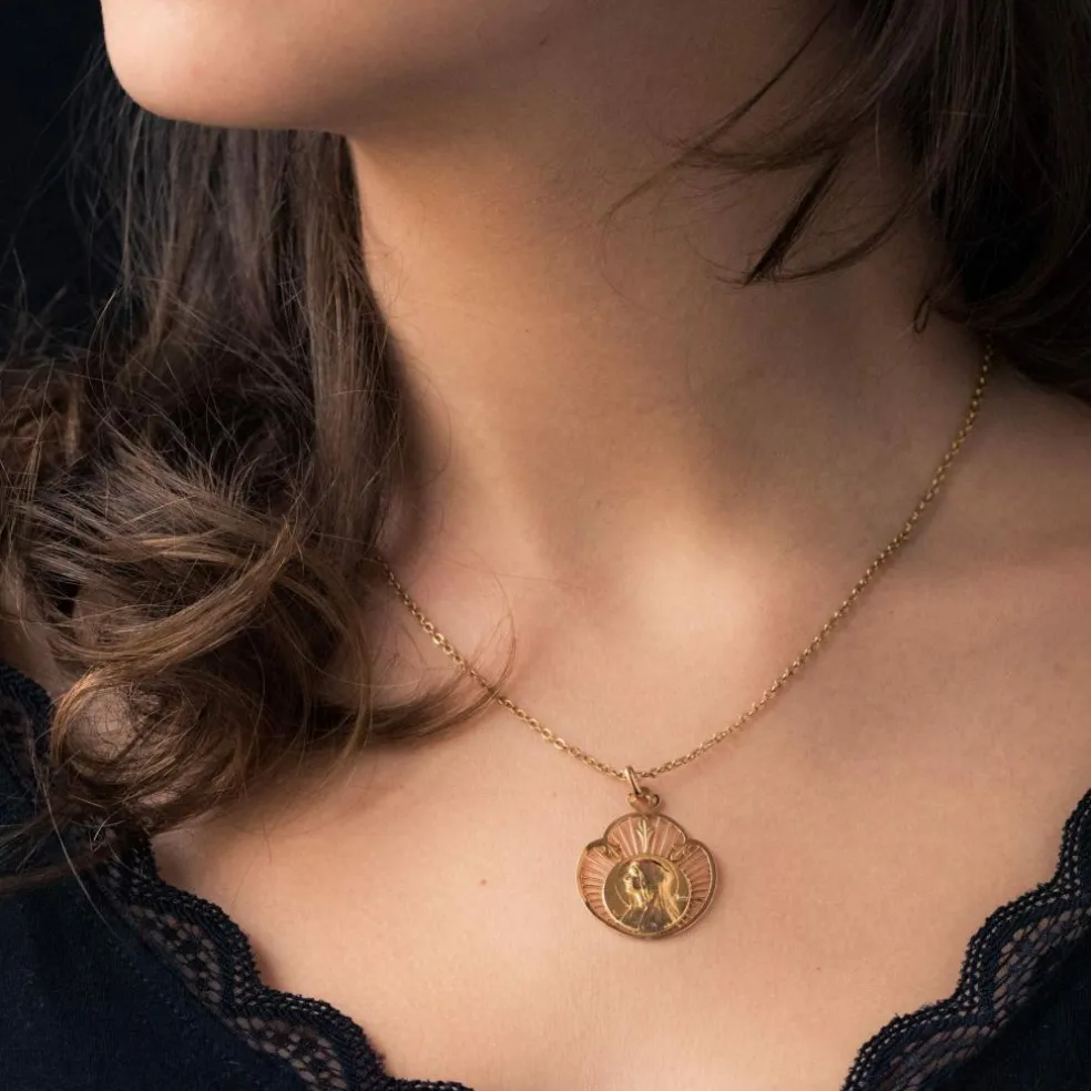 Médaille ancienne or rose Vierge auréolée