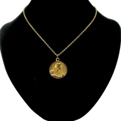 Médaille ancienne or rose portrait de femme