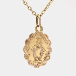 Médaille ancienne or rose polylobée ciselée Vierge miraculeuse