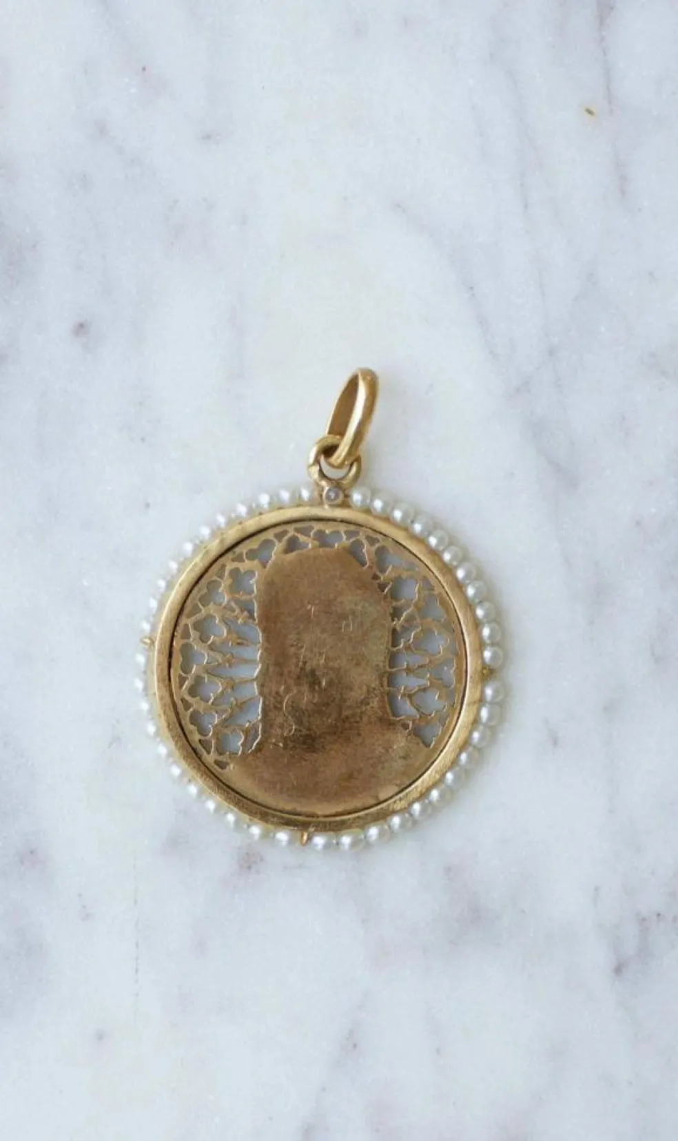 Médaille ancienne Vierge Marie or et perles fines
