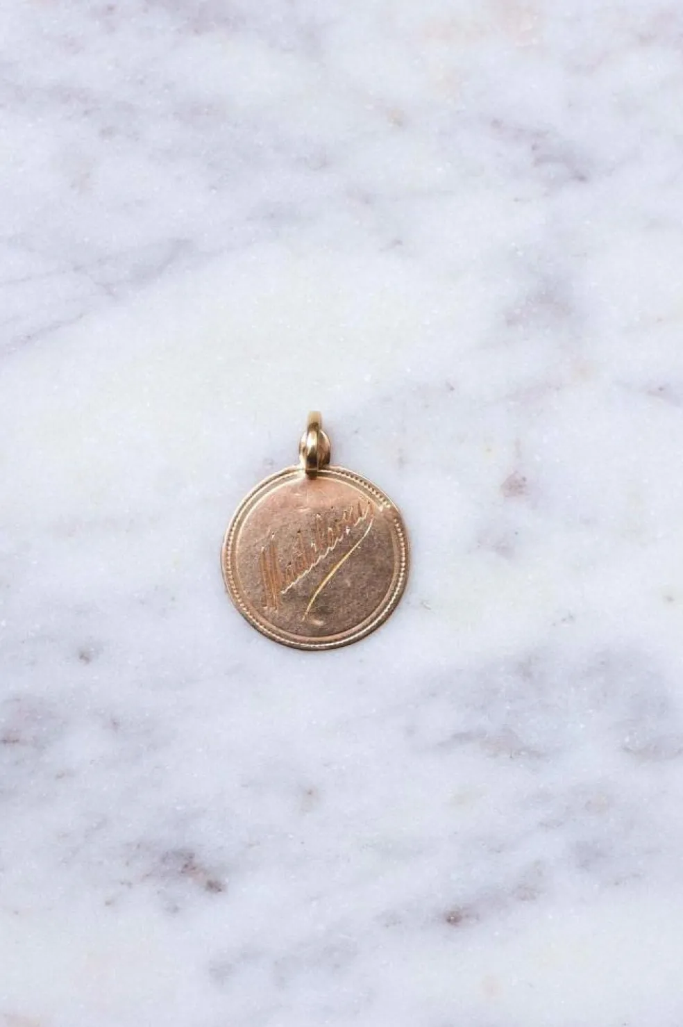 Médaille ancienne Vierge Marie en or rose