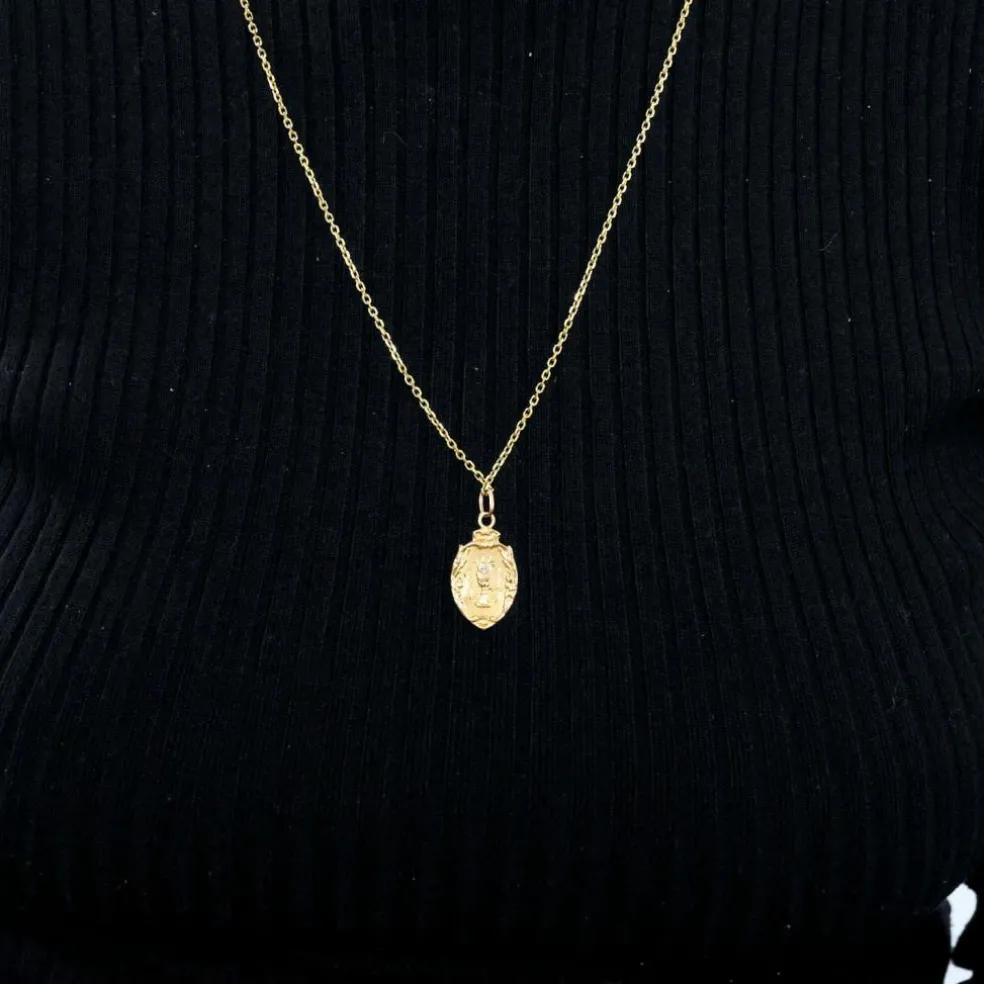 Médaille Art Nouveau au calice, trois ors