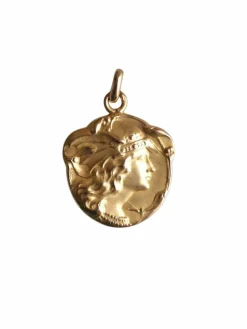 Médaille Art Nouveau Becker sur or