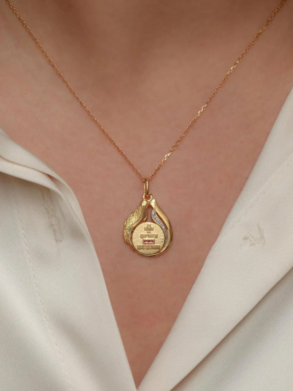 Médaille Augis Colombe en or, Plus qu’hier moins que demain, A. Augis