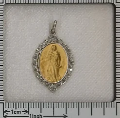 Médaille Belle Epoque 2 ors Diamants