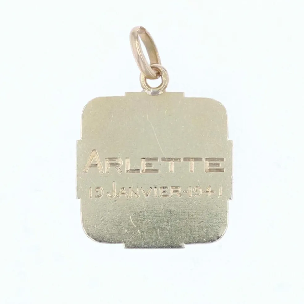 Médaille carrée Vierge or jaune
