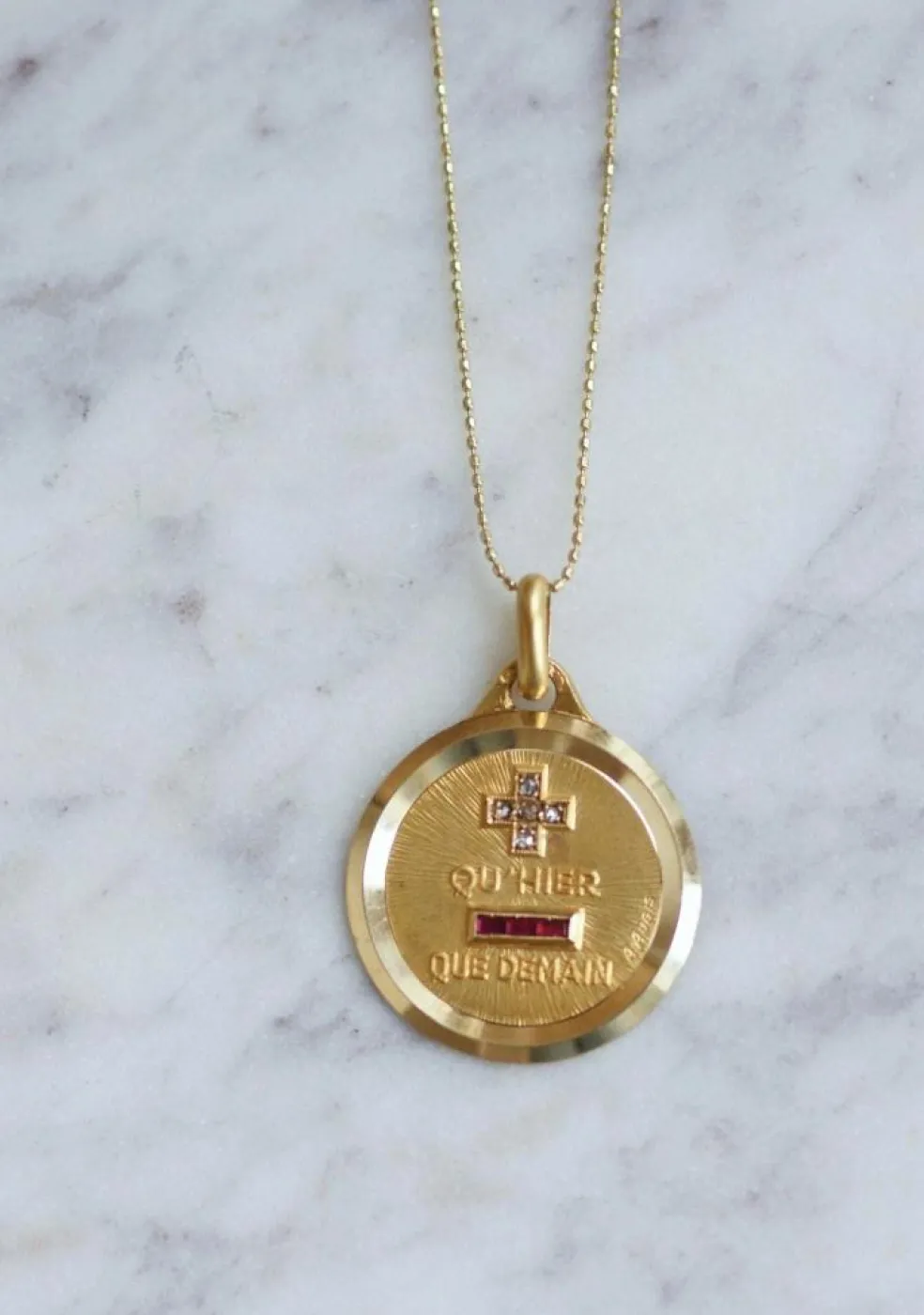 Médaille d'amour A.AUGIS en or jaune
