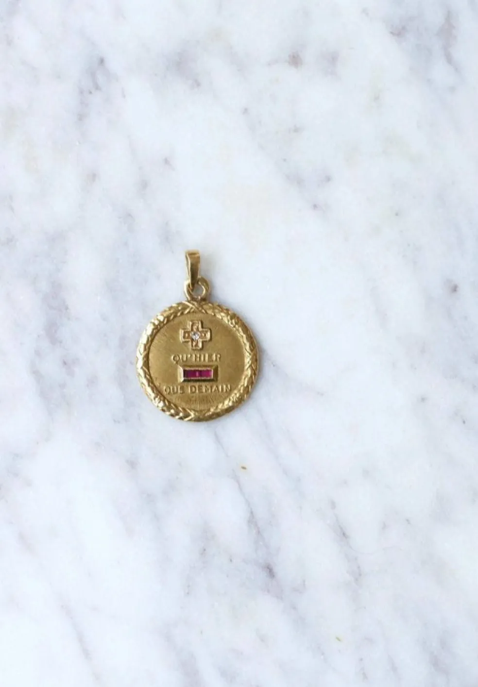 Médaille d'amour ancienne AUGIS or jaune