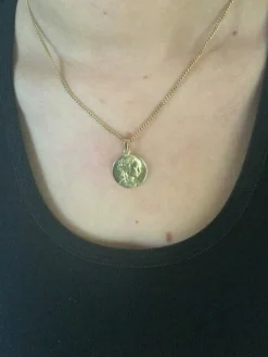 Médaille de La Vierge Adorazione