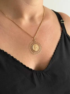 Médaille de la Vierge en or