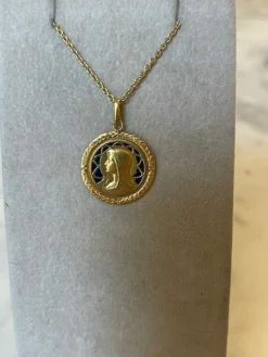 Médaille de la Vierge Marie ancienne et émail