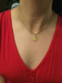 Médaille Du Scapulaire En Or