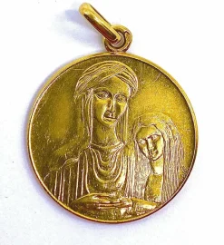Médaille en or 18 carats représentant la Vierge et Sainte Anne
