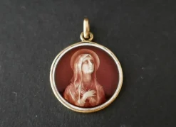 Médaille émail Brun