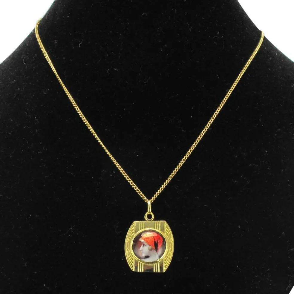Médaille or et émail de Limoges