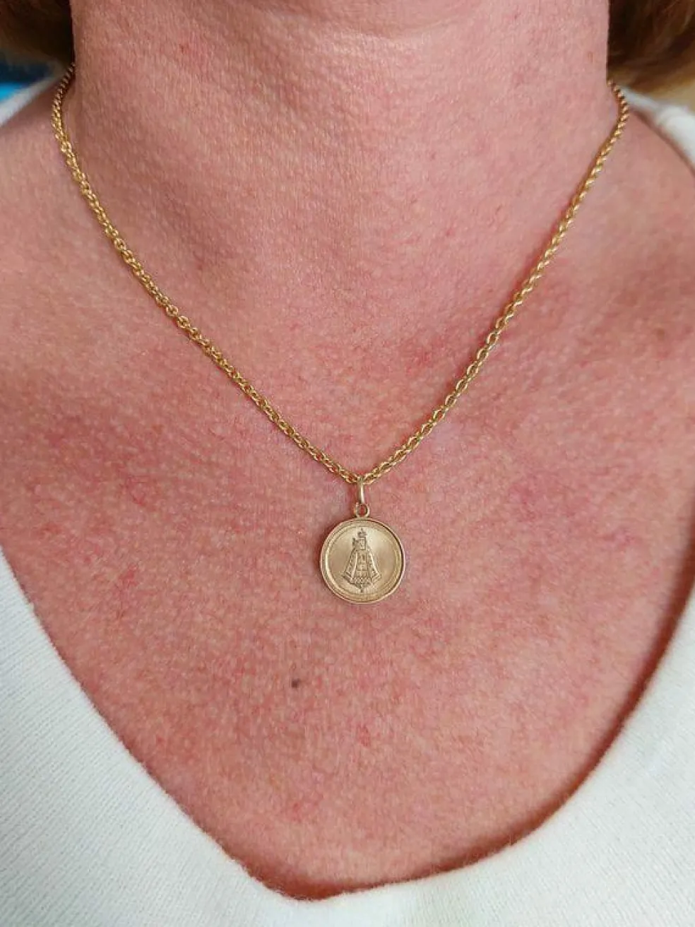 Médaille or rose notre dame de la délivrande