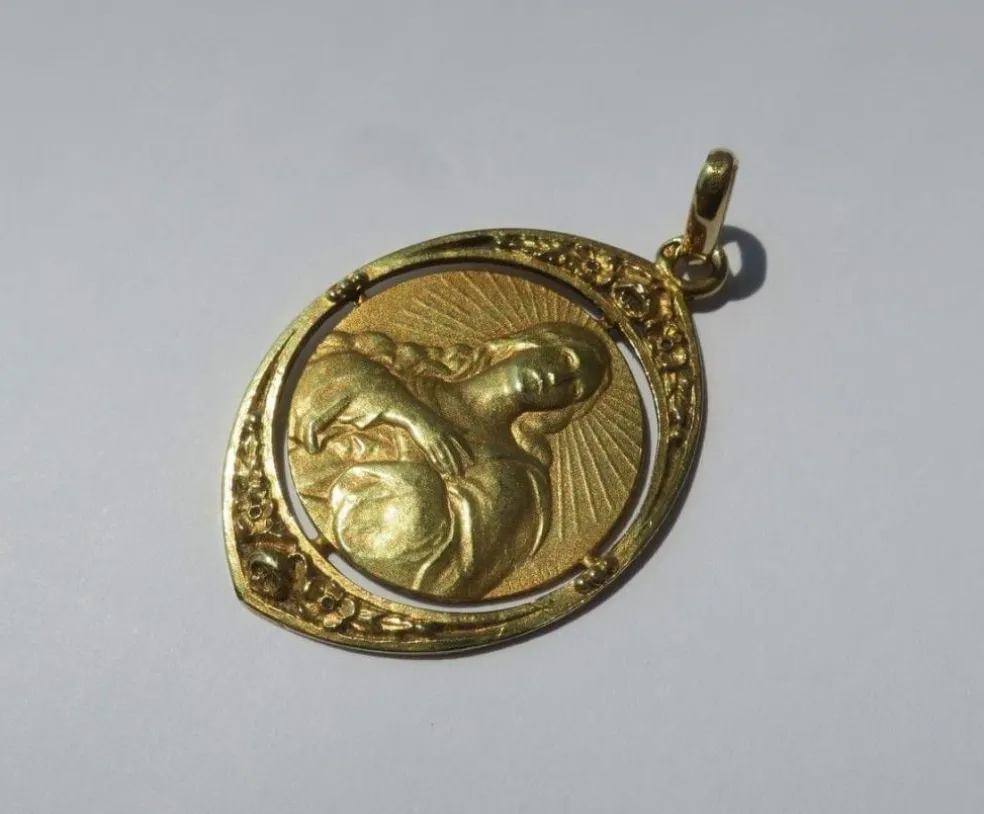 Médaille pendentif Dropsy Art Nouveau Vierge