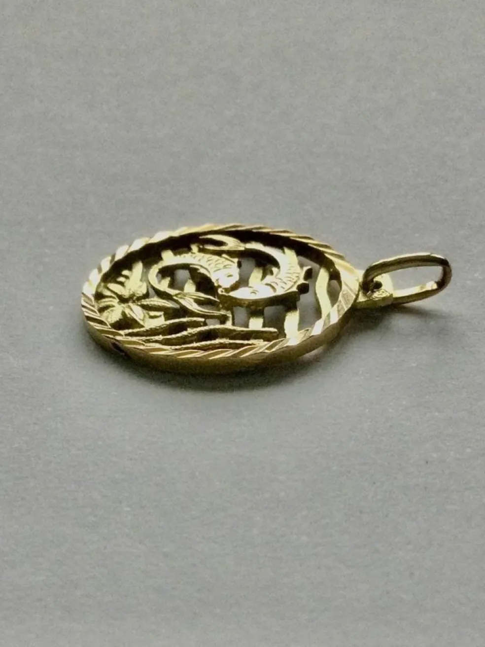 Médaille Poisson Art Nouveau