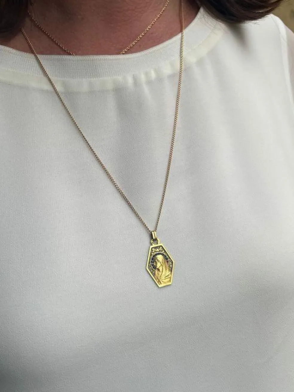 MÉDAILLE VIERGE ANCIENNE PLIQUE À JOUR