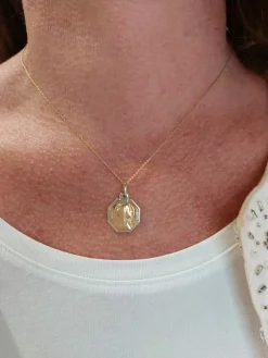 Médaille vierge art-déco