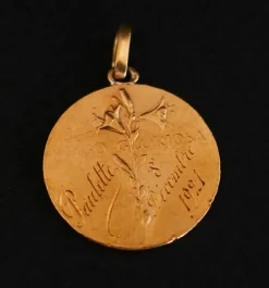 Médaille vierge, en or jaune