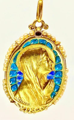 Médaille vierge émail perles fines signée SELLIER