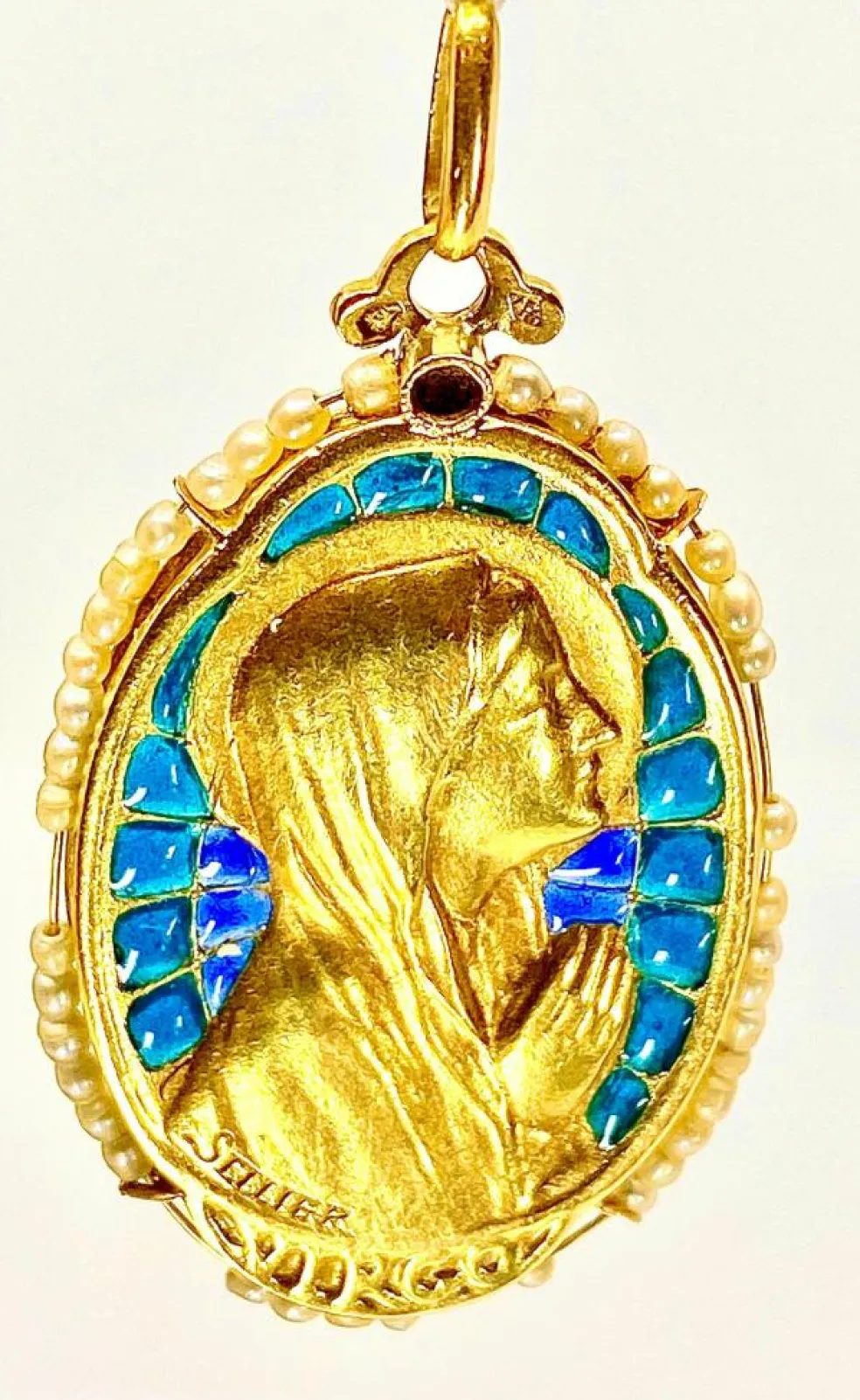 Médaille vierge émail perles fines signée SELLIER
