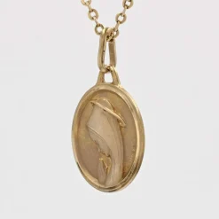 Médaille Vierge Marie or jaune signée Augis