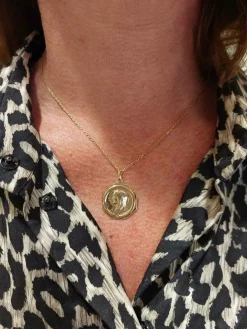 Médaille Vierge or jaune signée P.BRANDT