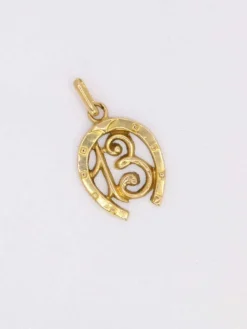 Médaille vintage 13 porte bonheur or jaune