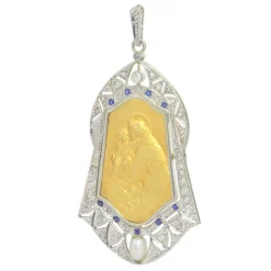 Médaille vintage des années 1910 Pendentif en or 18 carats serti de diamants, saphirs et perles Saint Antoine de Padoue représenté tenant l'Enfant Jésus