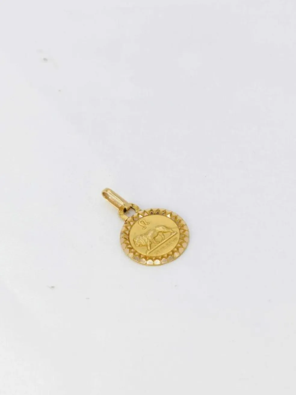 Médaille Zodiaque Augis Or jaune signe du Lion
