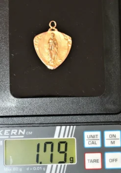 Médaille-Pendentif Art Nouveau en or jaune