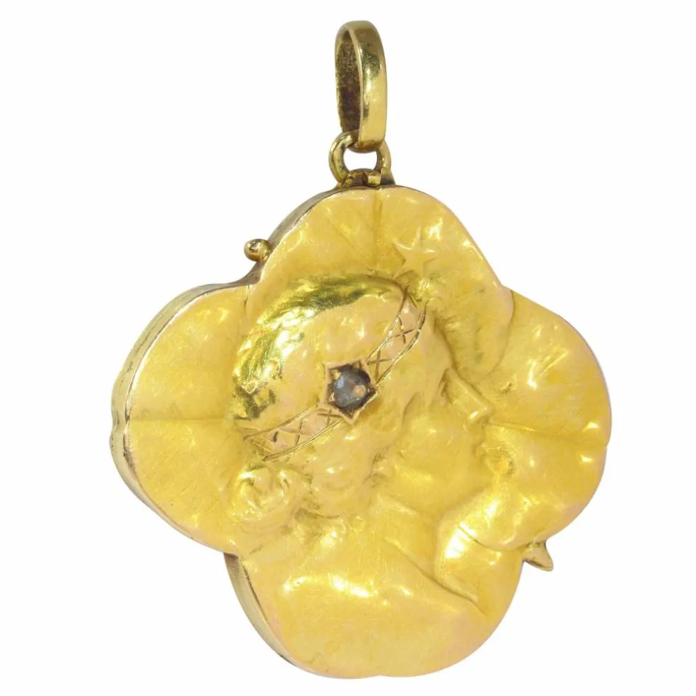 Médaillon d'amour et bonne chance