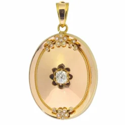 Médaillon en or avec diamant