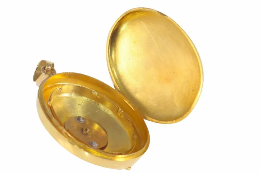 Médaillon en or avec diamant