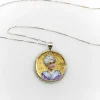 Médaillon miniature en émail victorien en or 14 carats avec chaîne en or 14 carats