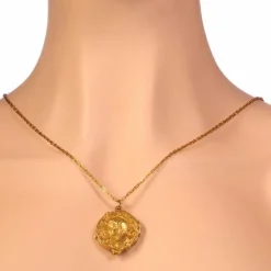 Médaillon or, avec diamants