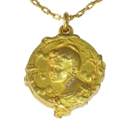 Médaillon or, avec diamants