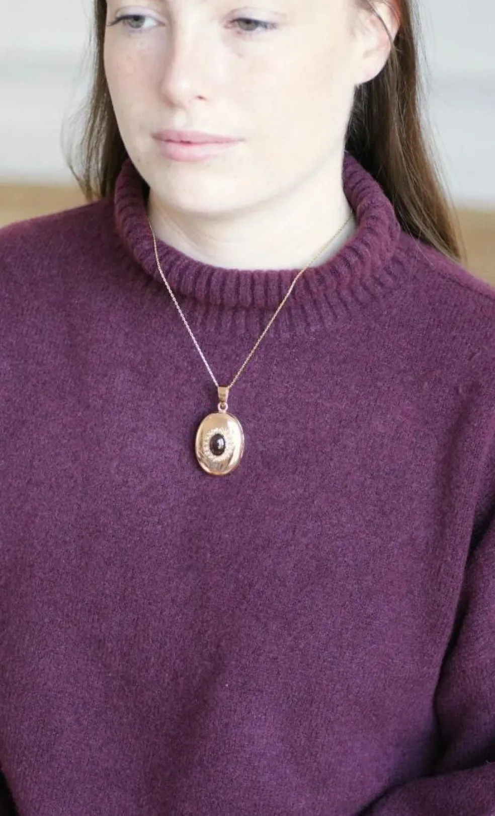 Médaillon or rose ancien cabochon grenat et perles