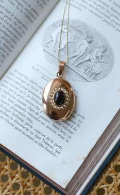 Médaillon or rose ancien cabochon grenat et perles